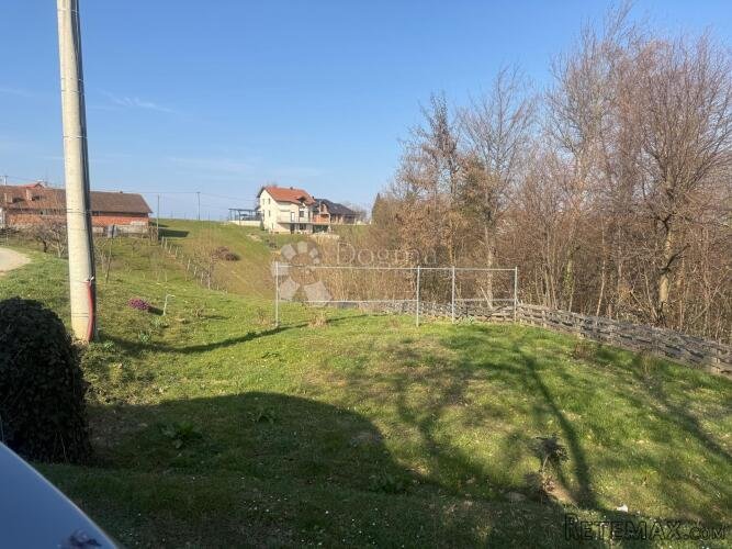 Mir, priroda i 1245 m² za vaš dom - 3