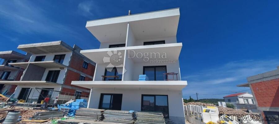 Apartman na Čiovu, Novogradnja