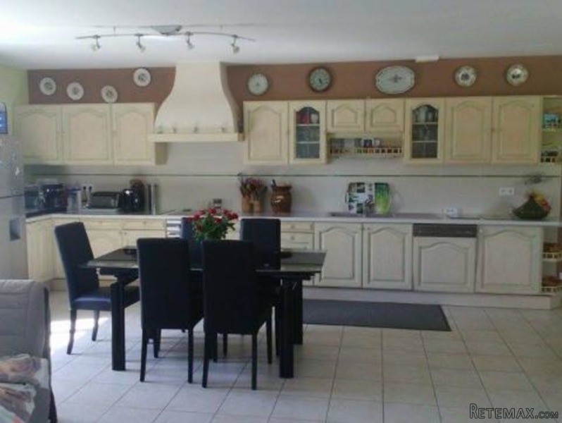 Beautiful Contemporary Bungalow With.. - 2