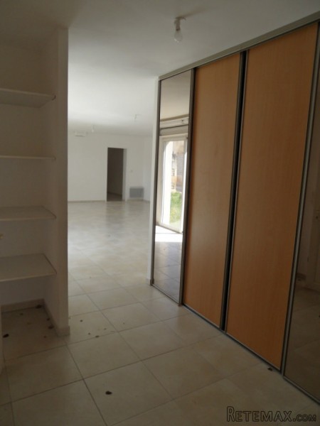 Single Storey Villa With Garden And.. - 2