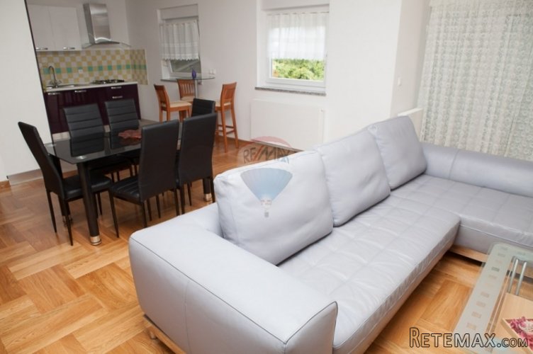 APARTMAN U FAŽANI 100M OD MORA I S PRIVATNIM BAZENOM - 5