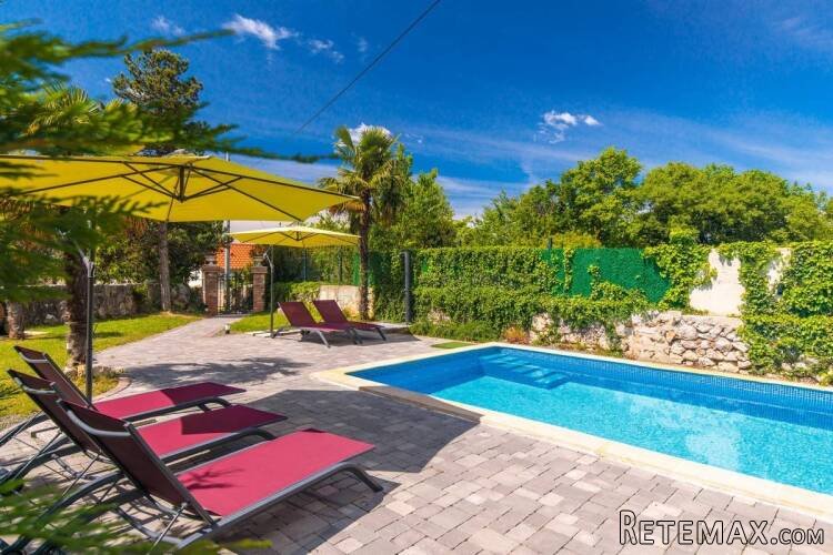 Prekrasna vila s bazenom! Otok Krk!