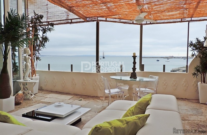 T4 Apartment with direct access to the..