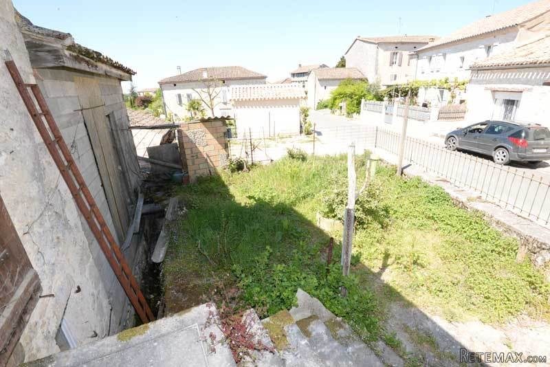Village House To Renovate - 2