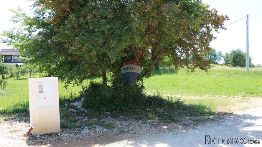 Poreč, okolica- građevinsko zemljište - 2