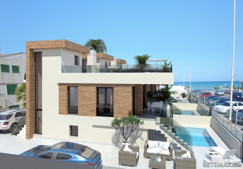 4 Bedrooms - Villa - Alicante - For Sale