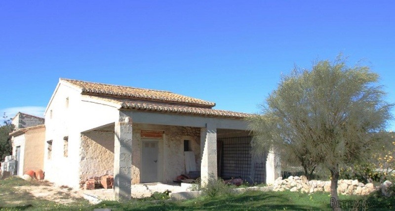 Villa - For Sale - 2