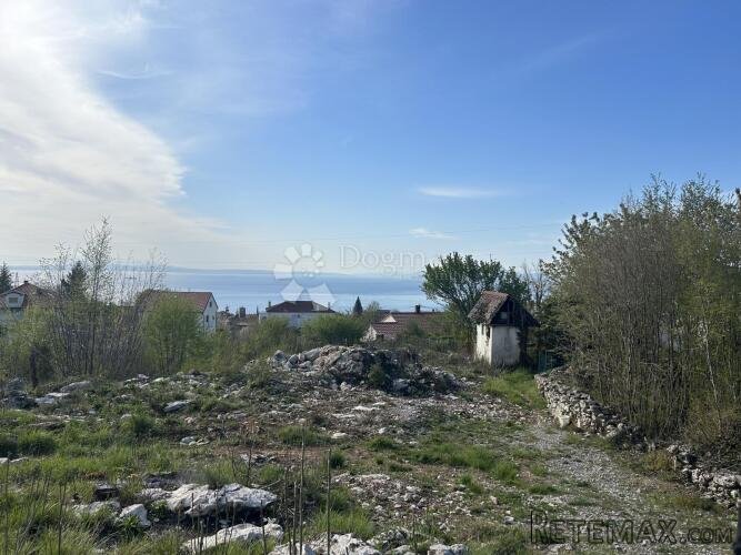 Građevinsko zemljište s pogledom na more