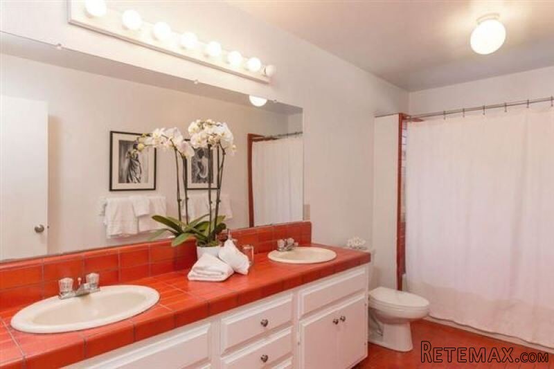 outstanding western hill views in.. - 2