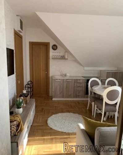 Prodajem apartman na Zlatiboru - 2