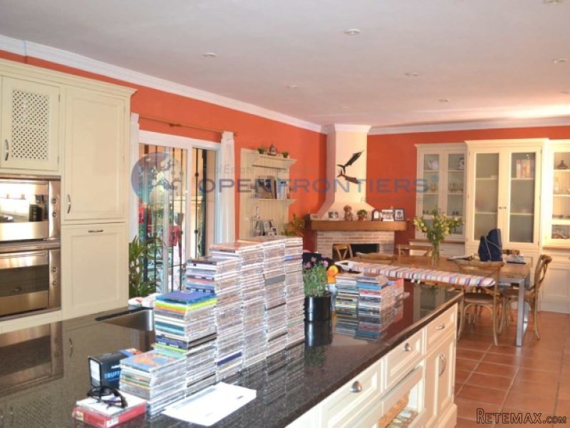 Sotogrande Alto: Spacious Family Home - 2