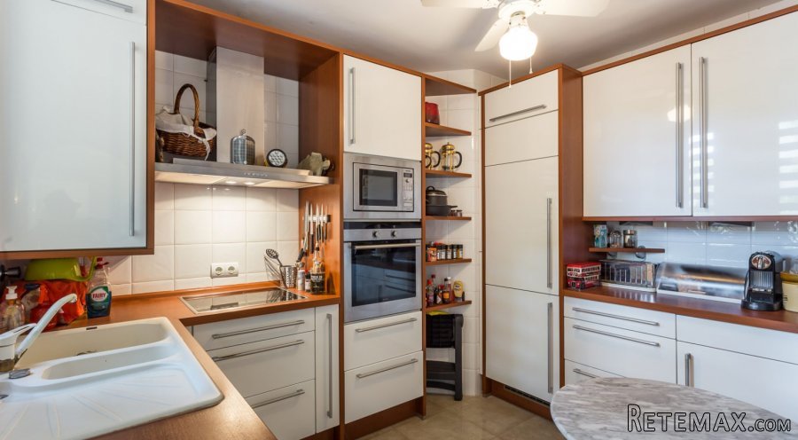 Front line apartment located in Roca Marina, a well-known.. - 3