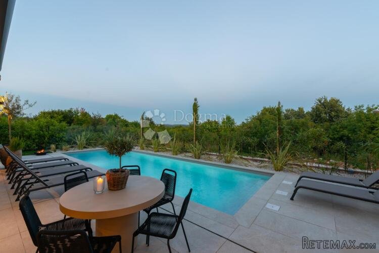 Potpuno opremljena vila s 3 spavaće sobe i bazenom – Poreč, - 3
