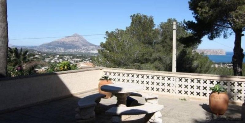 4 Bedroom 3 Bathroom Villa in Javea. - 2