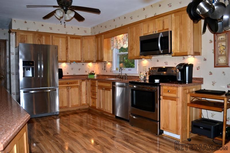 4 bedroom House For Sale: 28 Rambler.. - 2