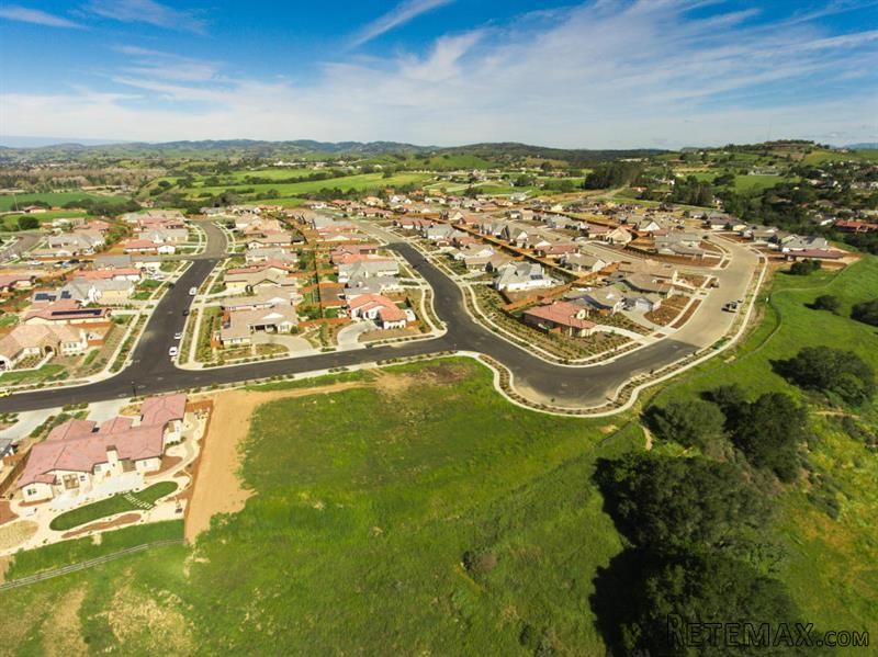 Land For Sale: 570 Rosenvej - 2