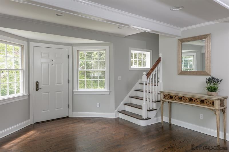 3 bedroom House For Sale: 2 Tower Lane.. - 2