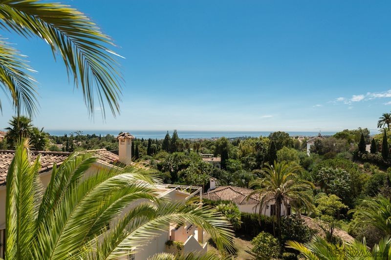 4 Bedrooms - Villas - Malaga - For Sale