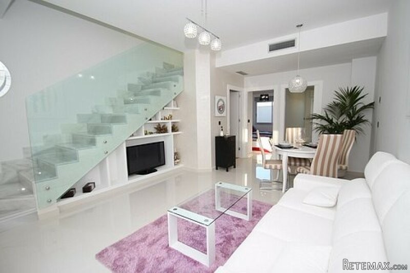 * LARGE 3 BED, 3 BATH TOWNHOUSE FULLY.. - 2