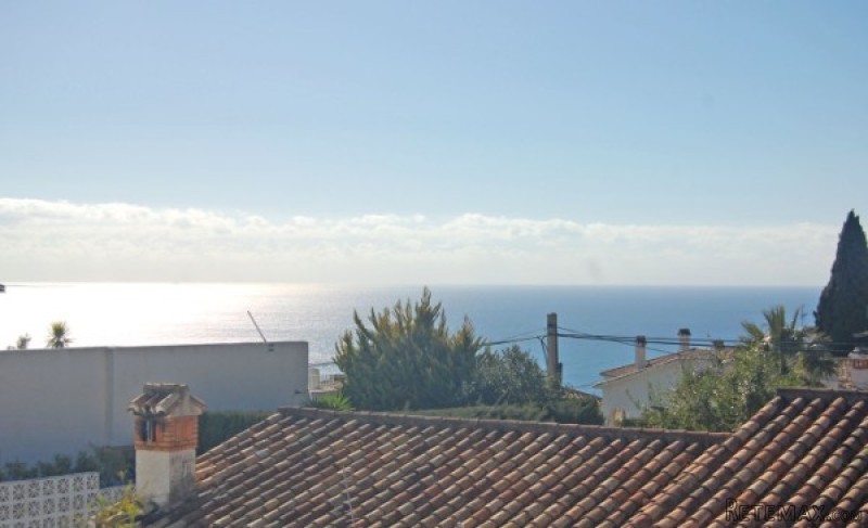 Nice semi detached villa with pool