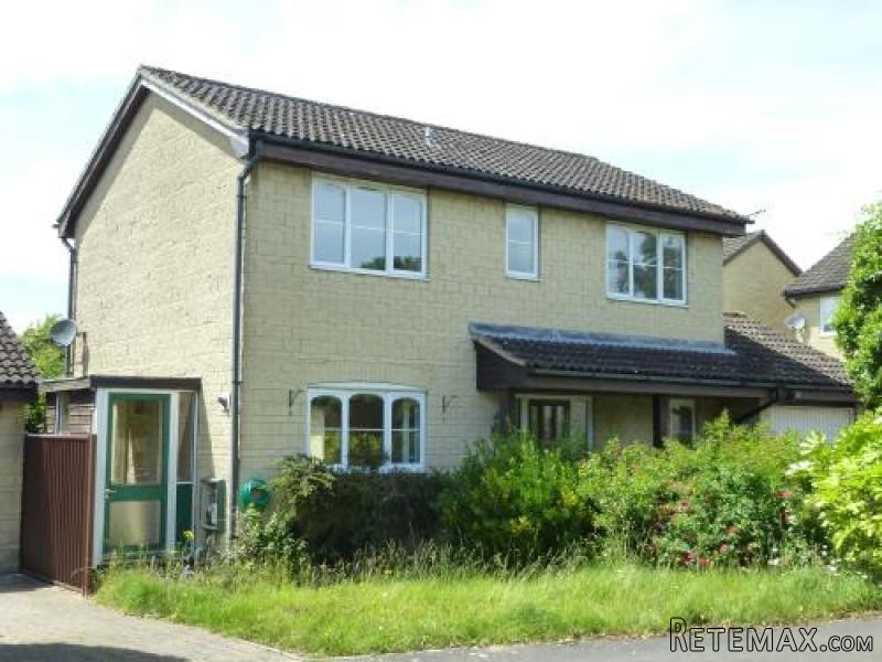 4 Bedroom For Sale