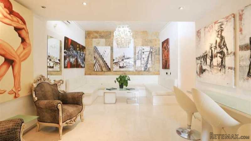Beautiful villa on first sea line - 2
