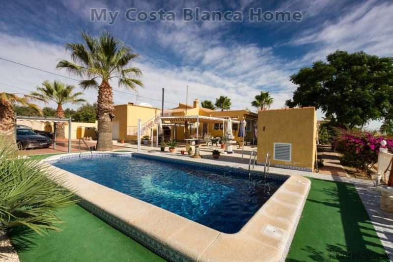Pretty Detached Villa With Chalet In La..