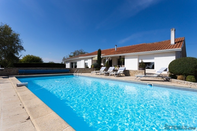 APS3044 WOW FACTOR - Stunning 4 Bed..
