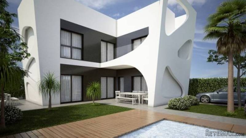 3 Bedroom 3 Bathroom Villa In Guardamar..