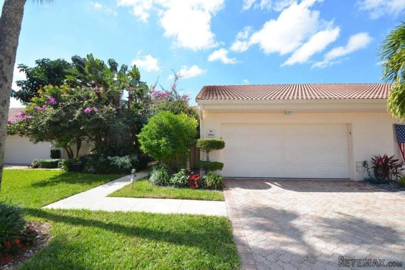 19490 Sawgrass Dr #1801, Boca Raton, FL..