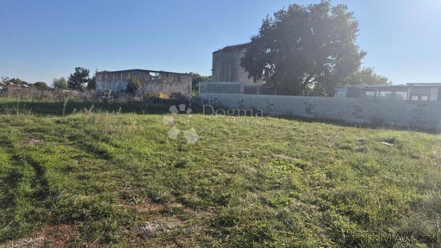 Građevinsko zemljište 474 m2 u industrijskoj zoni u Marčani - 2