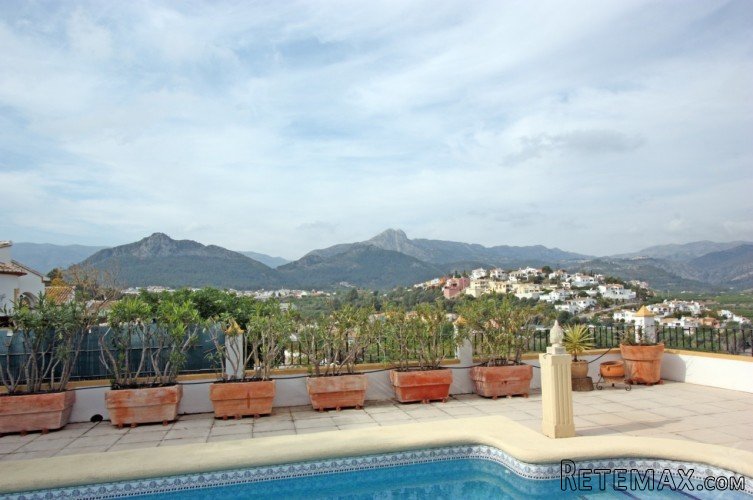 Modern villa only 1 km from the village of Orba, Costa.. - 3