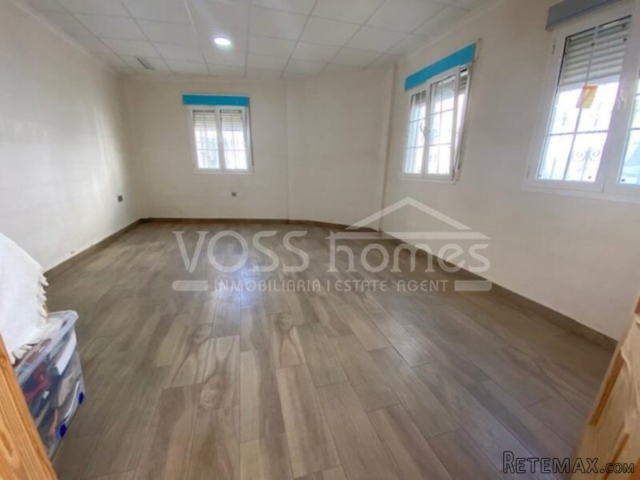 NEW LISTING TO VOSS HOMES - A spacious 2 bed, 2 bath ground.. - 3