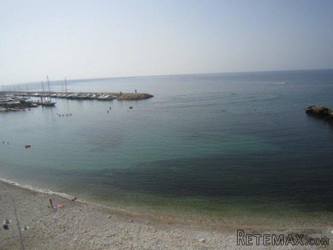 PRECIOSO APARTAMENTO EN 1ª LINEA DE PLAYA , TIENE UN.. - 3