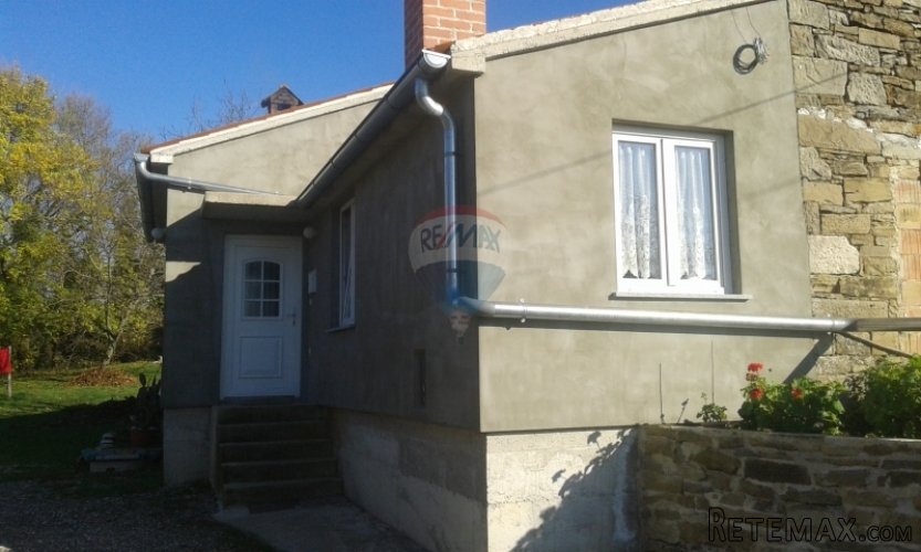 Cerovlje, renovirana katnica na mirnoj lokaciji