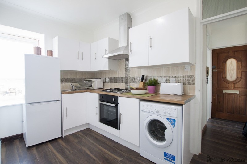 Single with single bed near Acton Town.. - 2