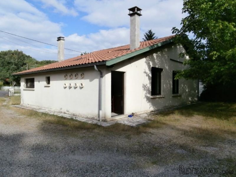 Detached House with Garden