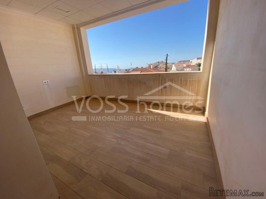 NEW LISTING TO VOSS HOMES - A spacious 2 bed, 2 bath ground.. - 7
