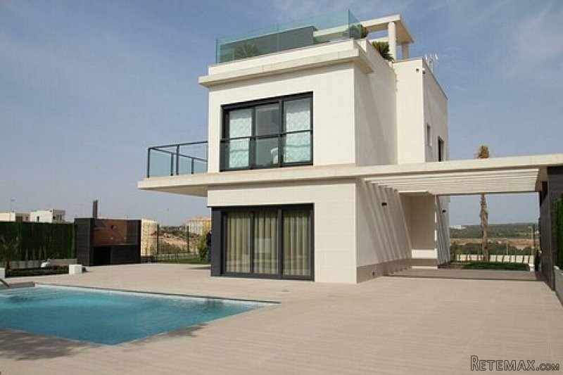 * FABULOUS NEW 4 BED VILLAS IN..