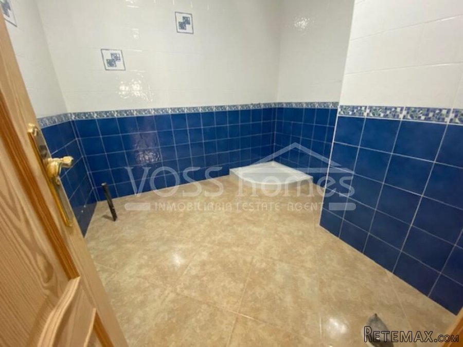 NEW LISTING TO VOSS HOMES - A spacious 2 bed, 2 bath ground.. - 10
