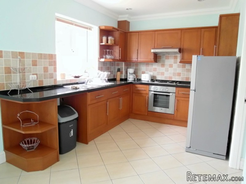 Near new 2 Storey Huay Yai Villa with.. - 2