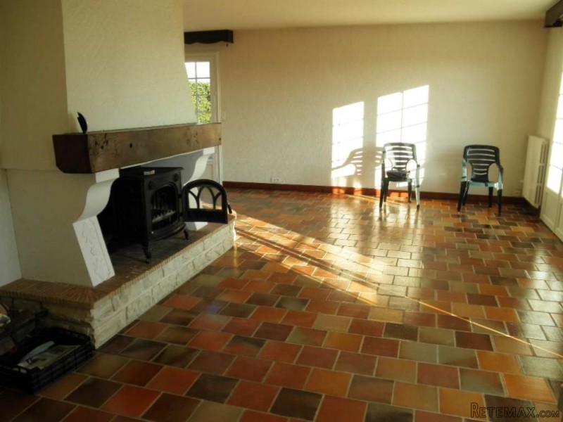 Well Appointed Detached House - 2