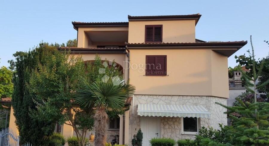 Predivna kuća sa apartmanima 300 m od mora - 2