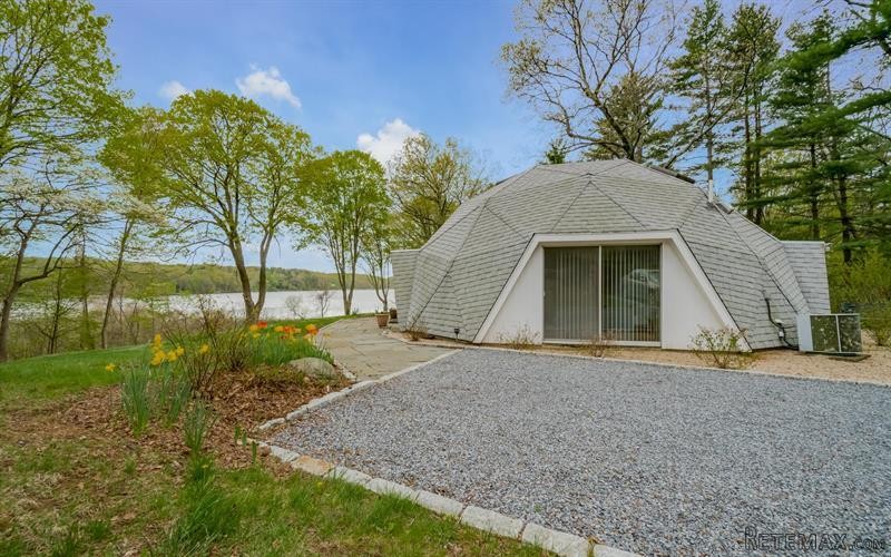 2 bedroom House For Sale: 53 Cross Pond.. - 2