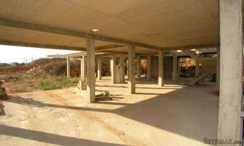5 Bedrooms - Land - Algarve - For Sale - 2