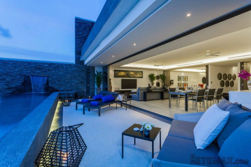 High-End Residences Overlooking Layan..