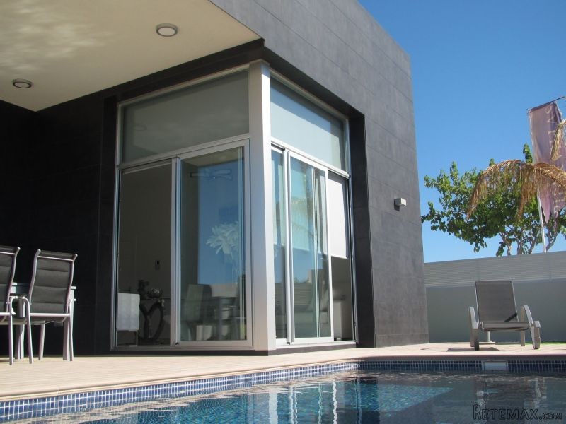 3 Bedrooms - Villa - Alicante - For Sale