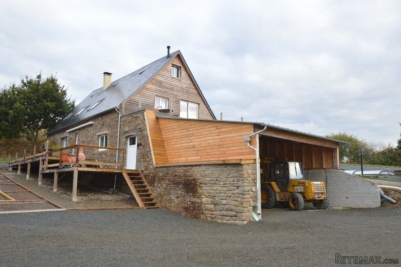 Character House on 1.5 Hectares