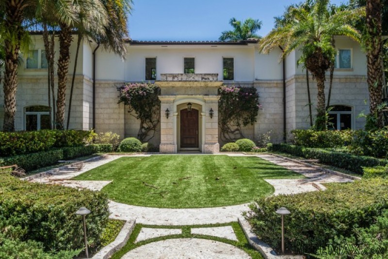 6 bedroom House For Sale: 3535 S..