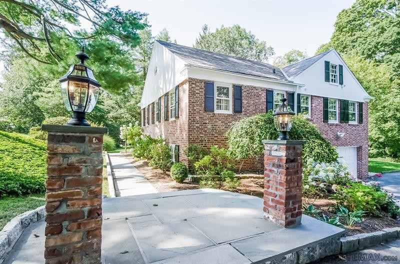 5 bedroom House For Sale: 23 Cooper.. - 2